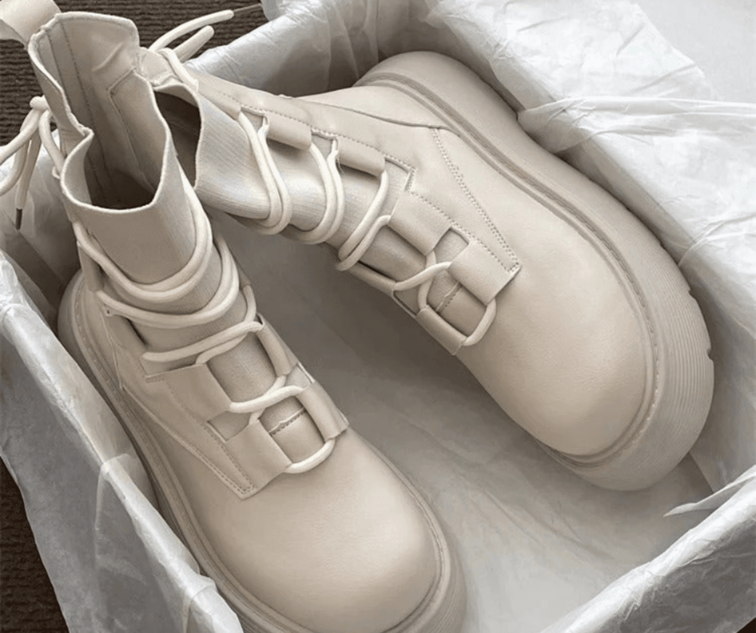 Women's Winter Boots with Insulated Lining and Sturdy Sole